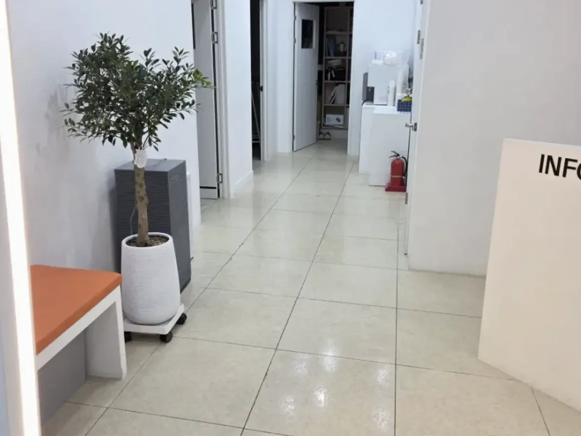 동해시 삼화동 병원 로비·대기실 바닥 위생청소 사례 - 행진크린